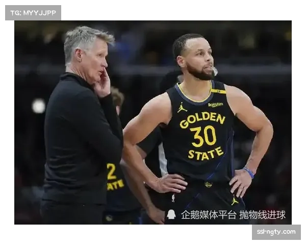 库里格林经典配合重现,勇士传导球体系显威力